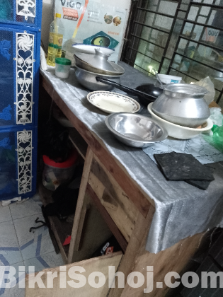 কাটিং  টেবিল